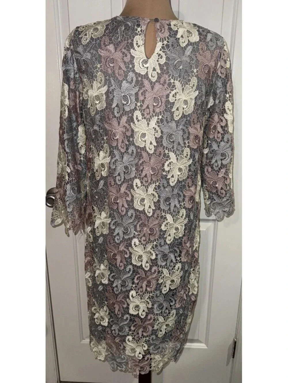 Hidden Alley Ladies Floral Round Neck 3/4 Sleeves Lace Sheath Dress Large